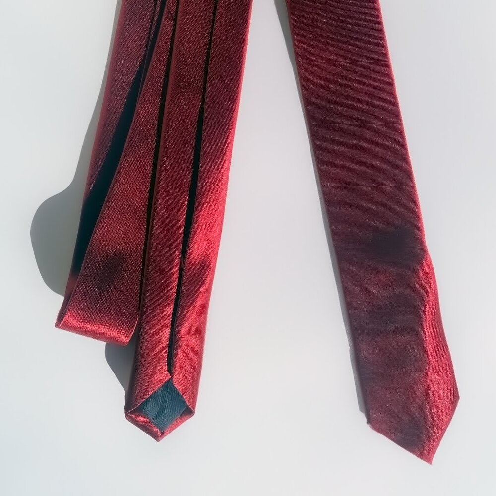 MENS Red Maroon Shinny Skinny Dress Tie